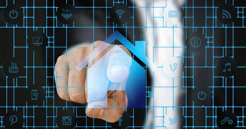 Intégrer l'éclairage extérieur à sa maison connectée